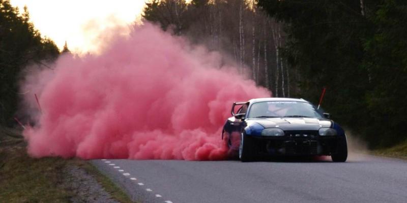 Drifting_Ecoopony_Toyota_Supra_Red Smoke